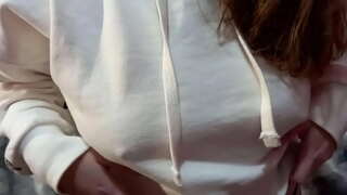 Stepsister får orgasmer mens han knepper mig