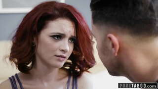 Choimhdeacht Insists Ar Sucking Dick I An Seomra Folctha Poiblí