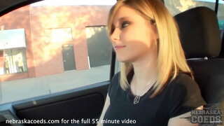 18yo Sylvia Linkoln Nebraska atrofida yalang'och 18yo Sylvia Linkoln Nebraska atrofida yalang'och