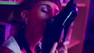 Meu querido diário de patika da quarentena: leaping com a bucetinha starp daudziem baba un augstu lēkt